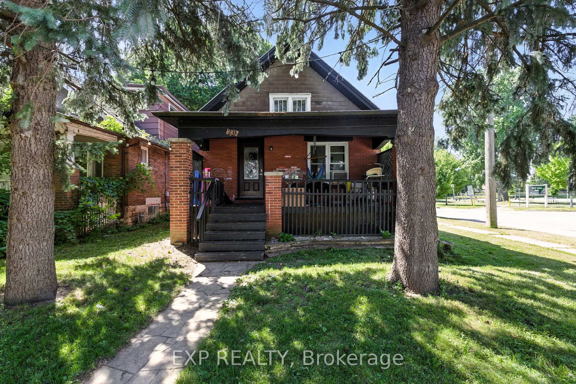 20 Barrington Avenue, London North, ON N6H 1J9