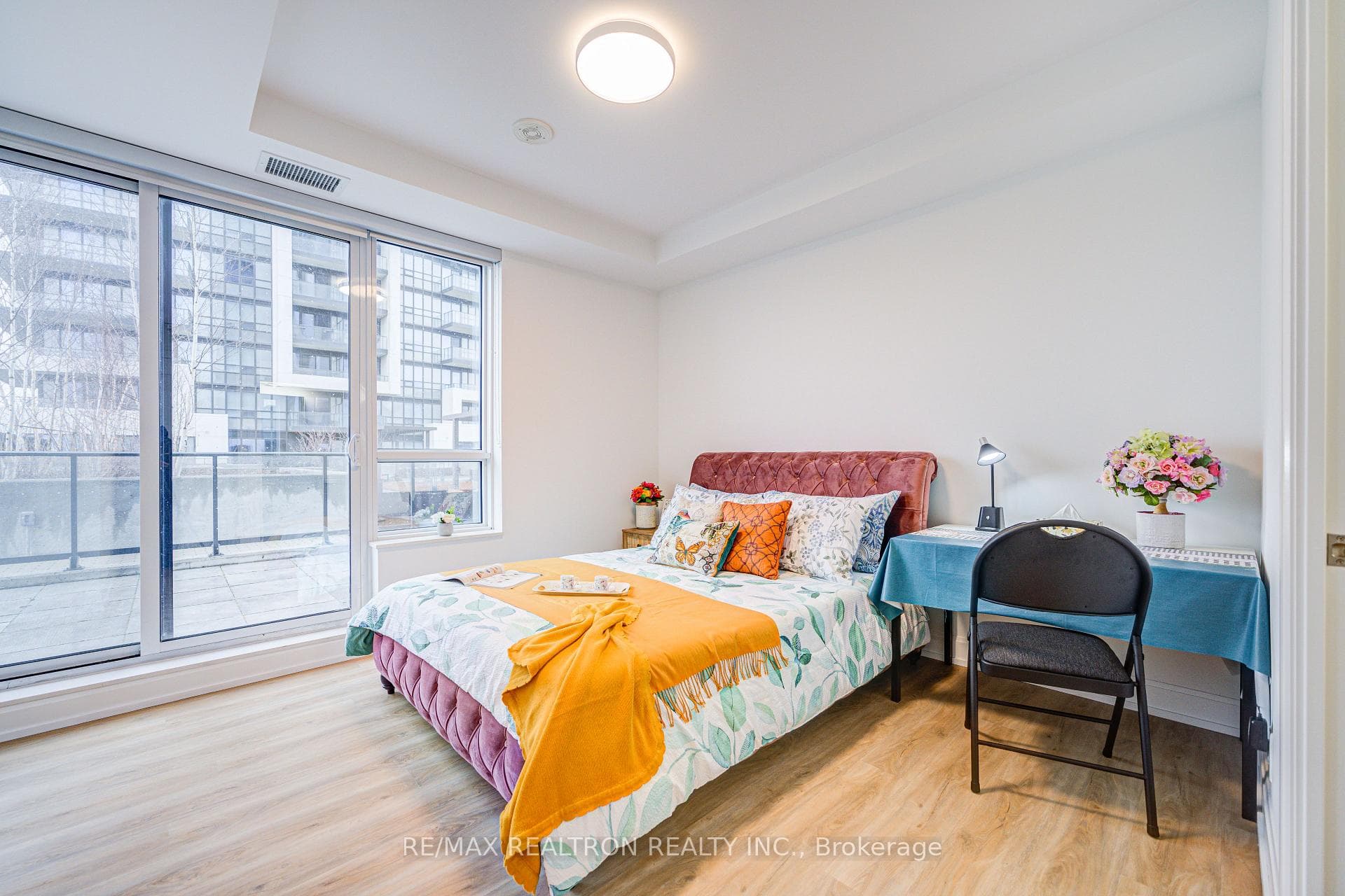 38 Gandhi Lane A 208, Markham, ON L3T 0G9