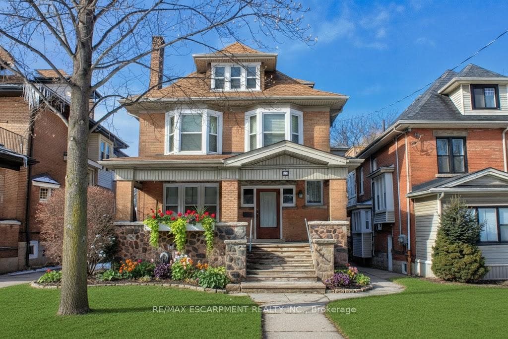 22 Blake Street 5, Hamilton, ON L8M 2S5
