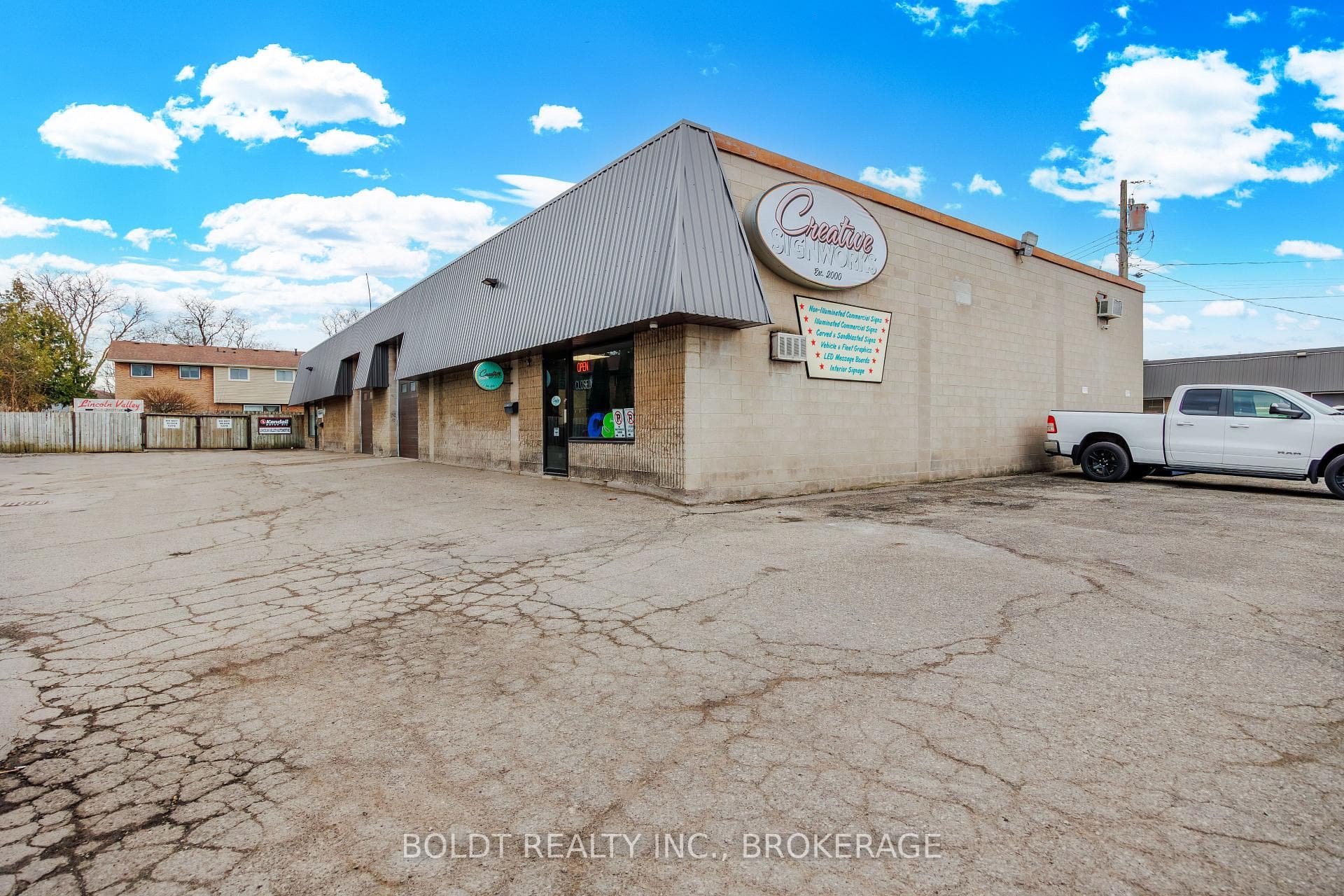 52 Scott Street W 3, St. Catharines, ON L2R 1C9