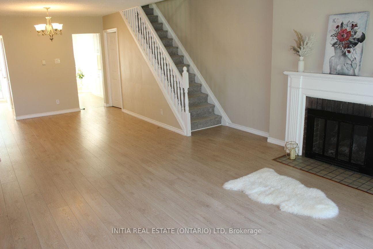 47 Arbour Glen Crescent, London East, ON N5Y 1Z9