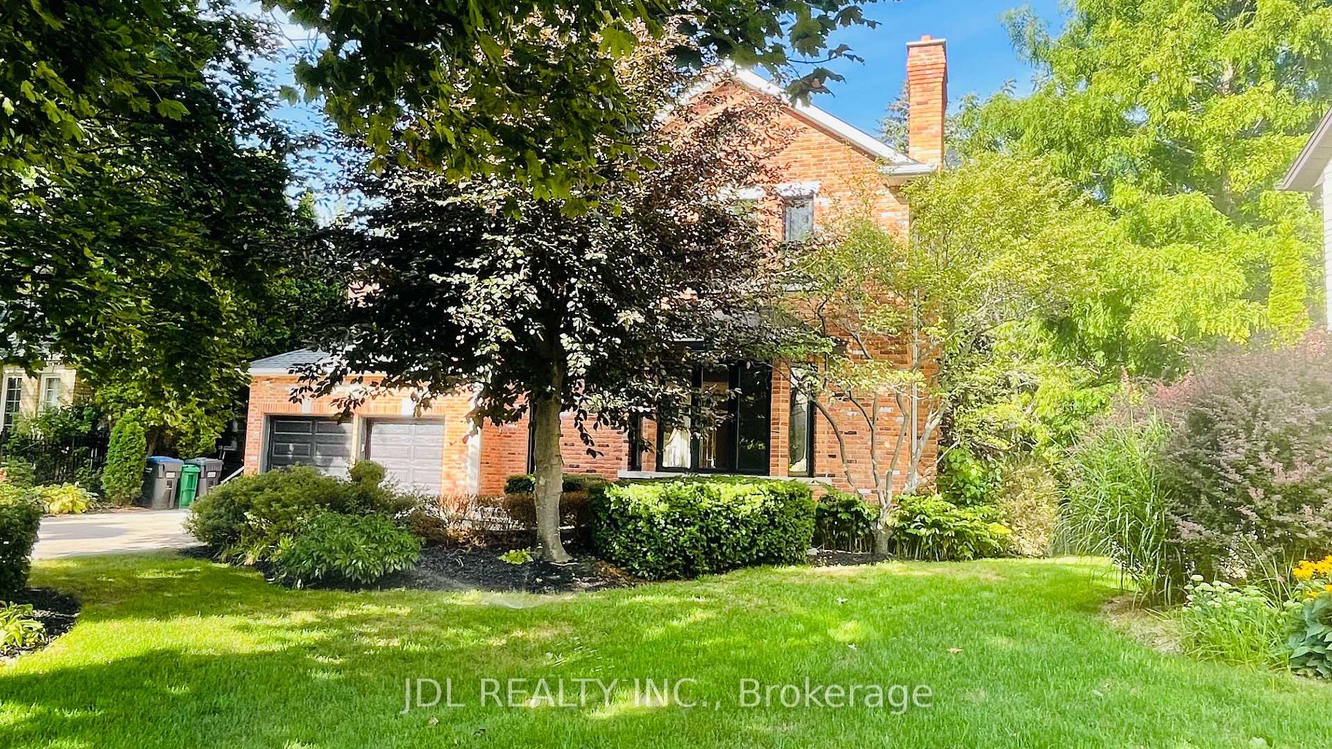 1283 Lindburgh Court, Mississauga, ON L5H 4J2
