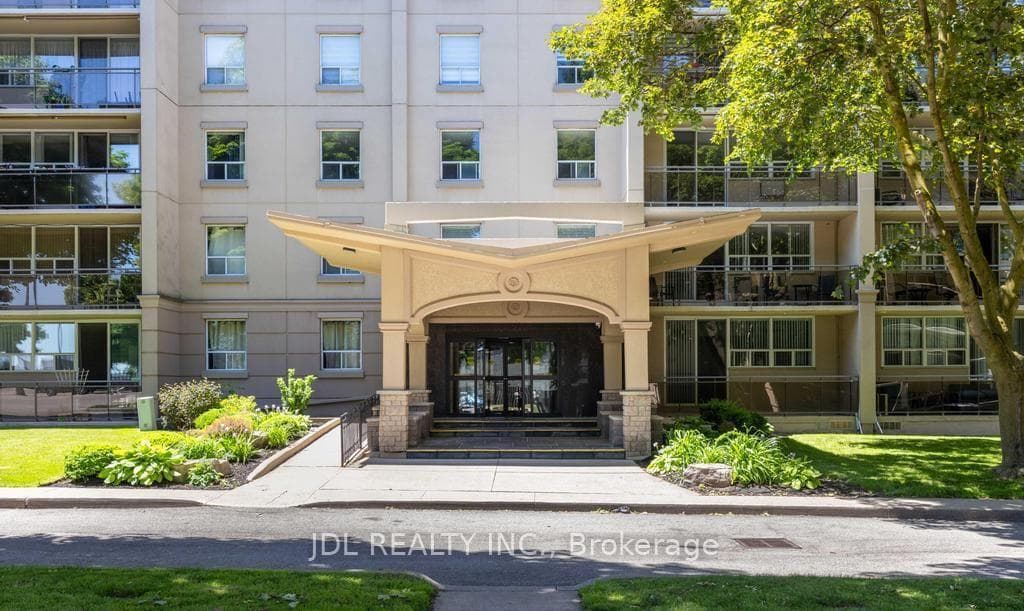 6400 Huggins Street 908, Niagara Falls, ON L2J 3G5