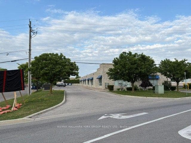 21 Industry Street, Aurora, ON L4G 1X6