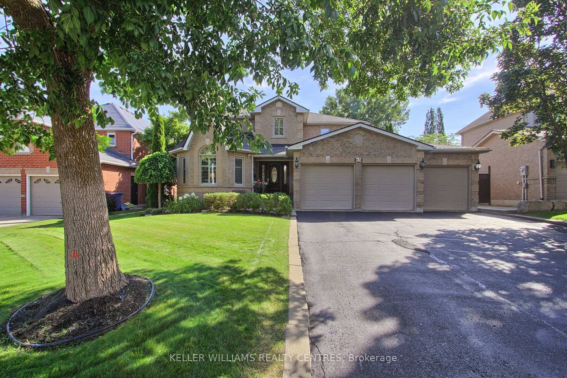 65 Carlyle Crescent, Aurora, ON L4G 6P7