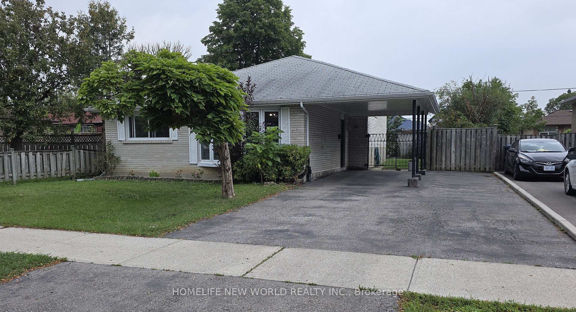26 Murchison Crescent, Toronto, ON M9V 3P6