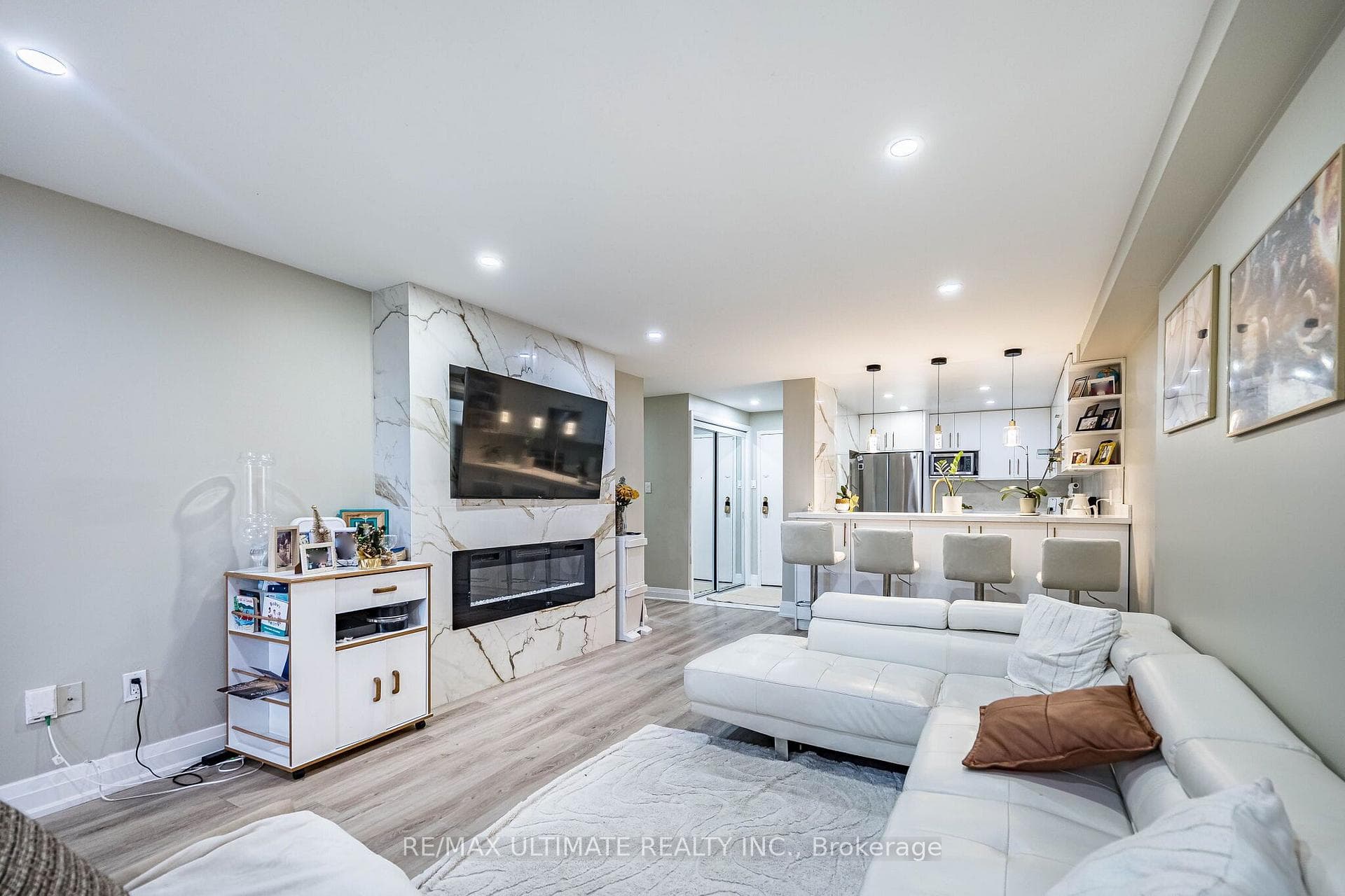 238 Albion Road 208, Toronto, ON M9W 6A7