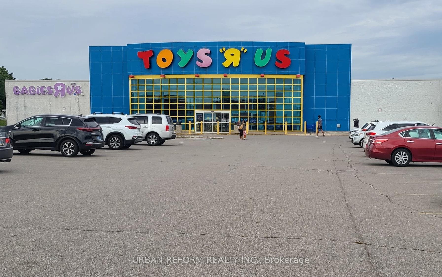 970 Upper Wentworth Street, Hamilton, ON L9A 4V8