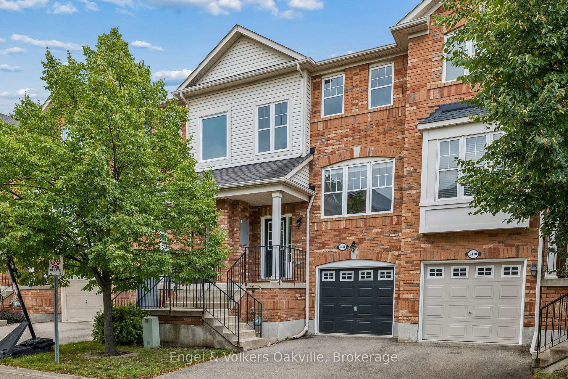 2408 Coho Way, Oakville, ON L6M 0G6