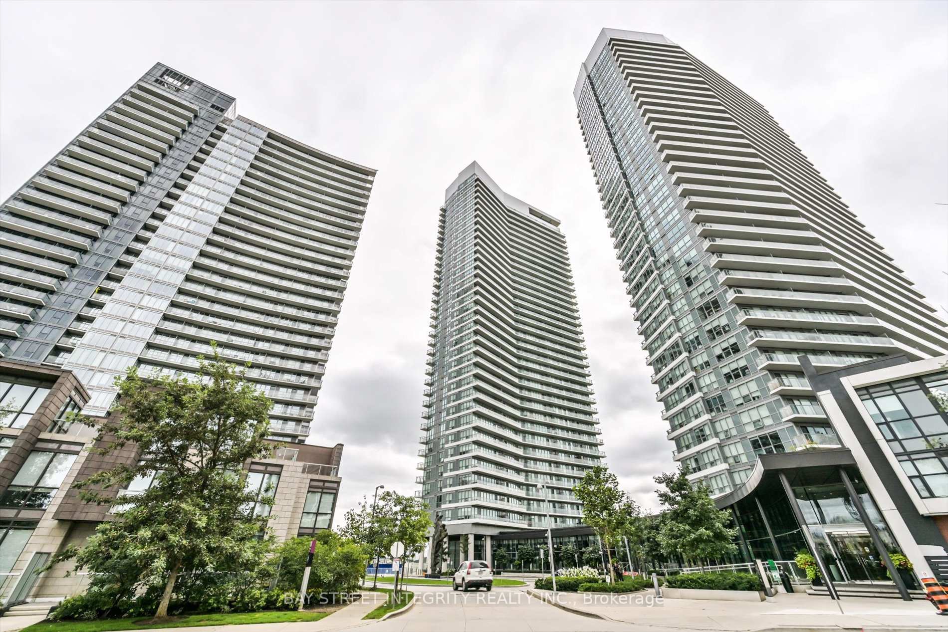 117 Mcmahon Drive 903, Toronto, ON M2K 2X9