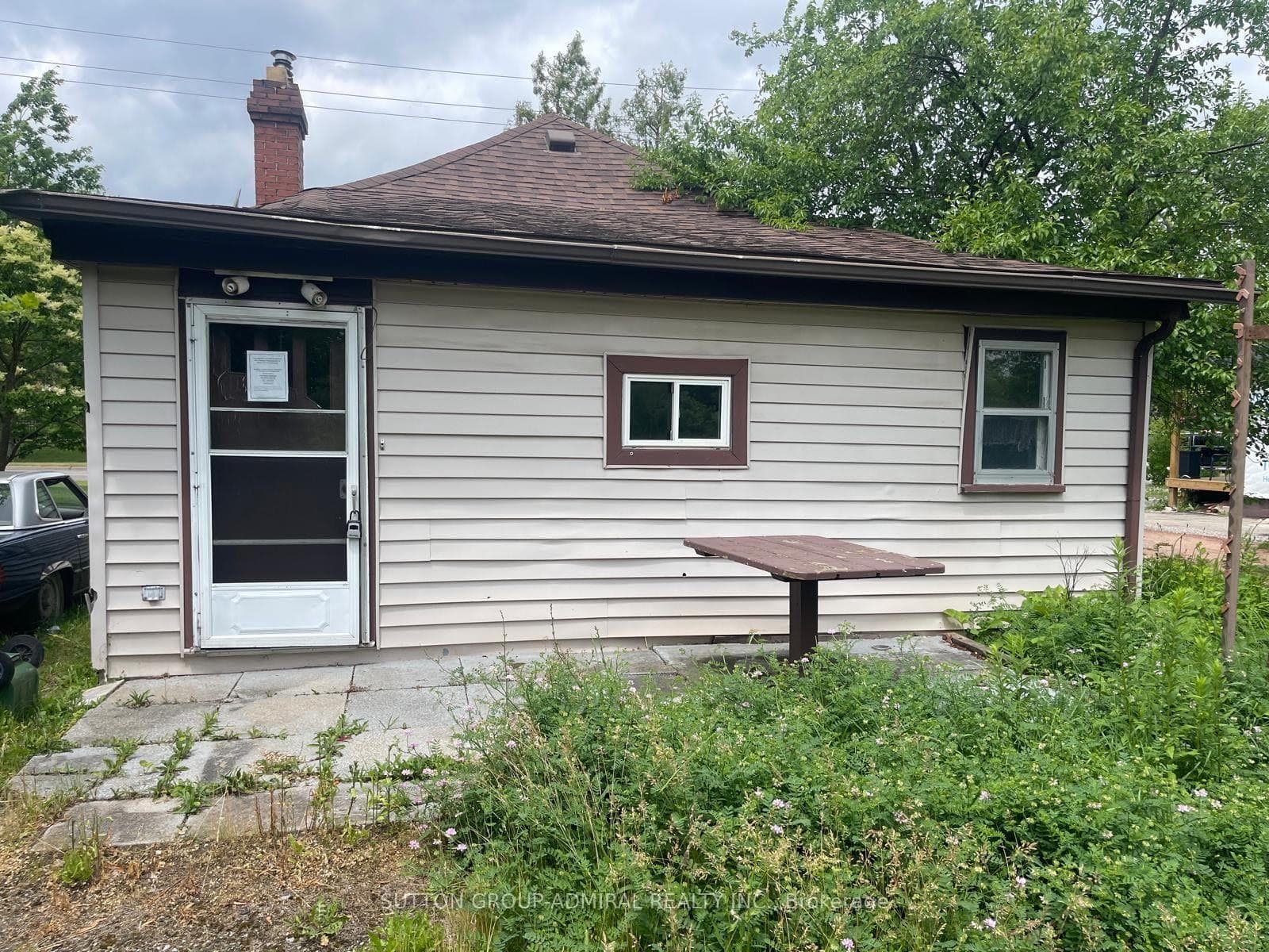 192 Fruitland Road, Hamilton, ON L8E 5J7