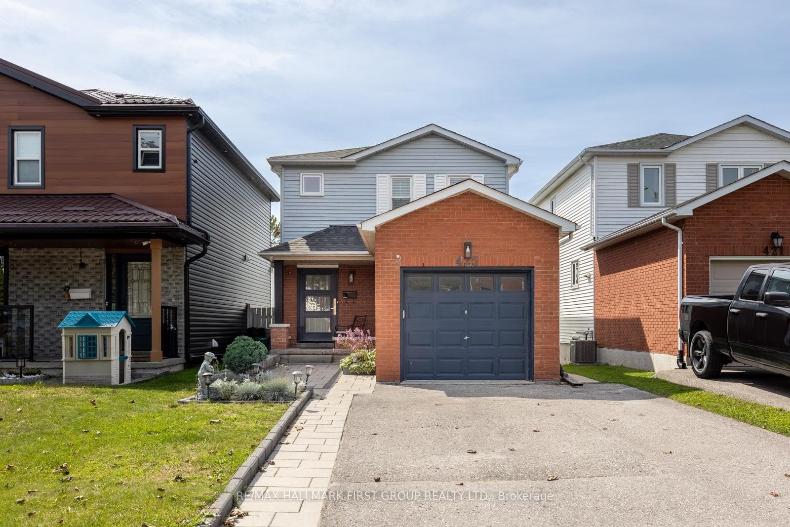 425 Cobblehill Drive, Oshawa, ON L1K 1Y6