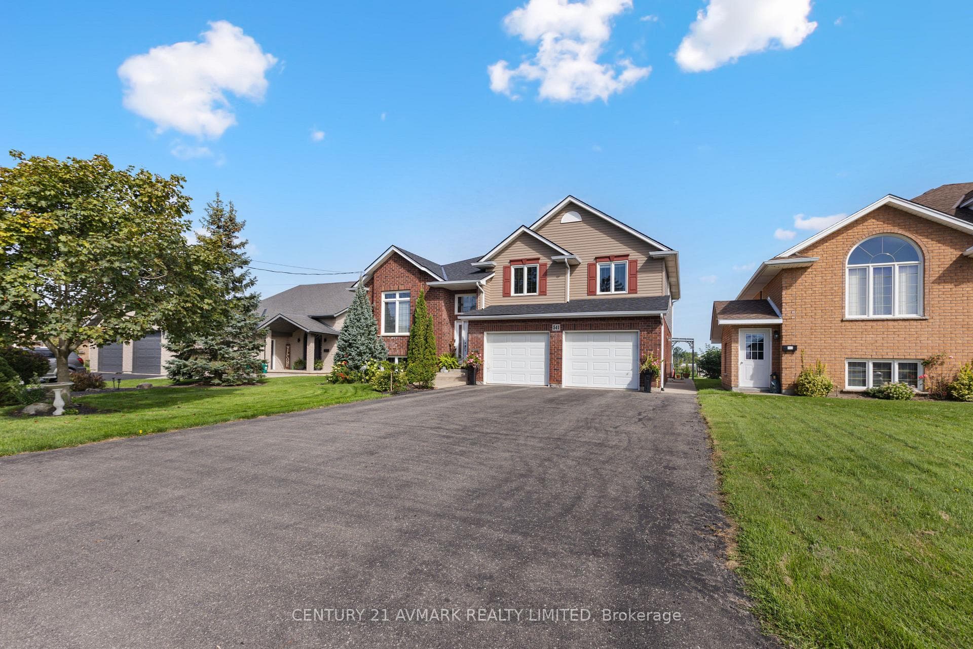 541 Barrick Road, Port Colborne, ON L3K 4C1