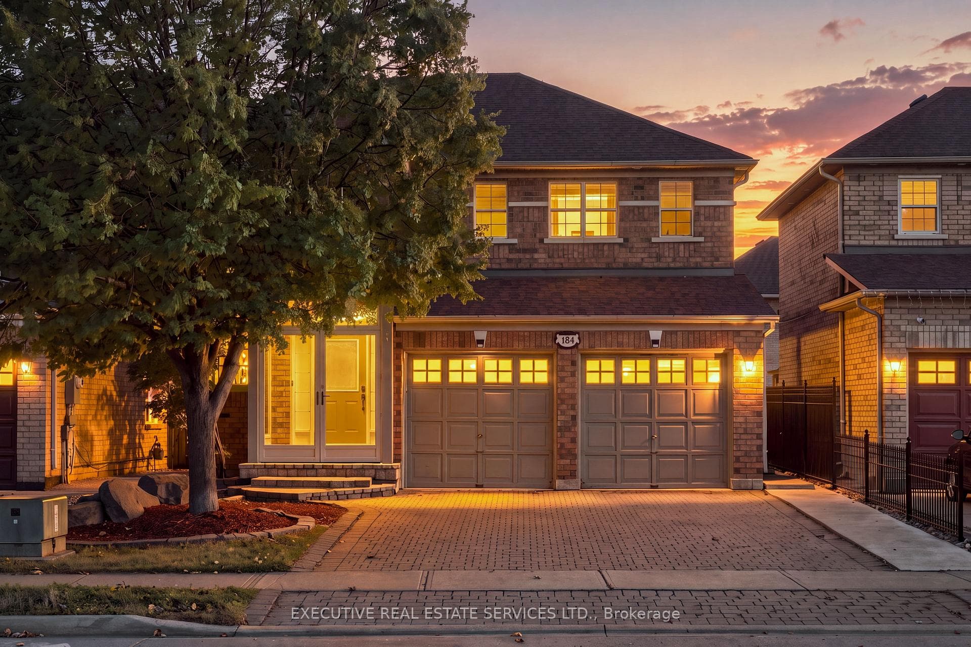 184 Queen Mary Drive, Brampton, ON L7A 1Y3