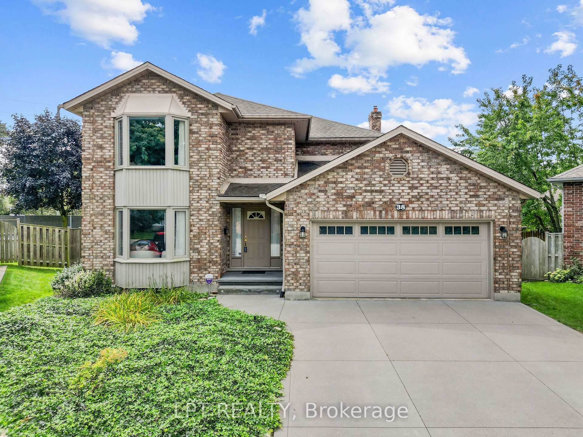 38 Stoneycreek Place, London North, ON N5X 3X4