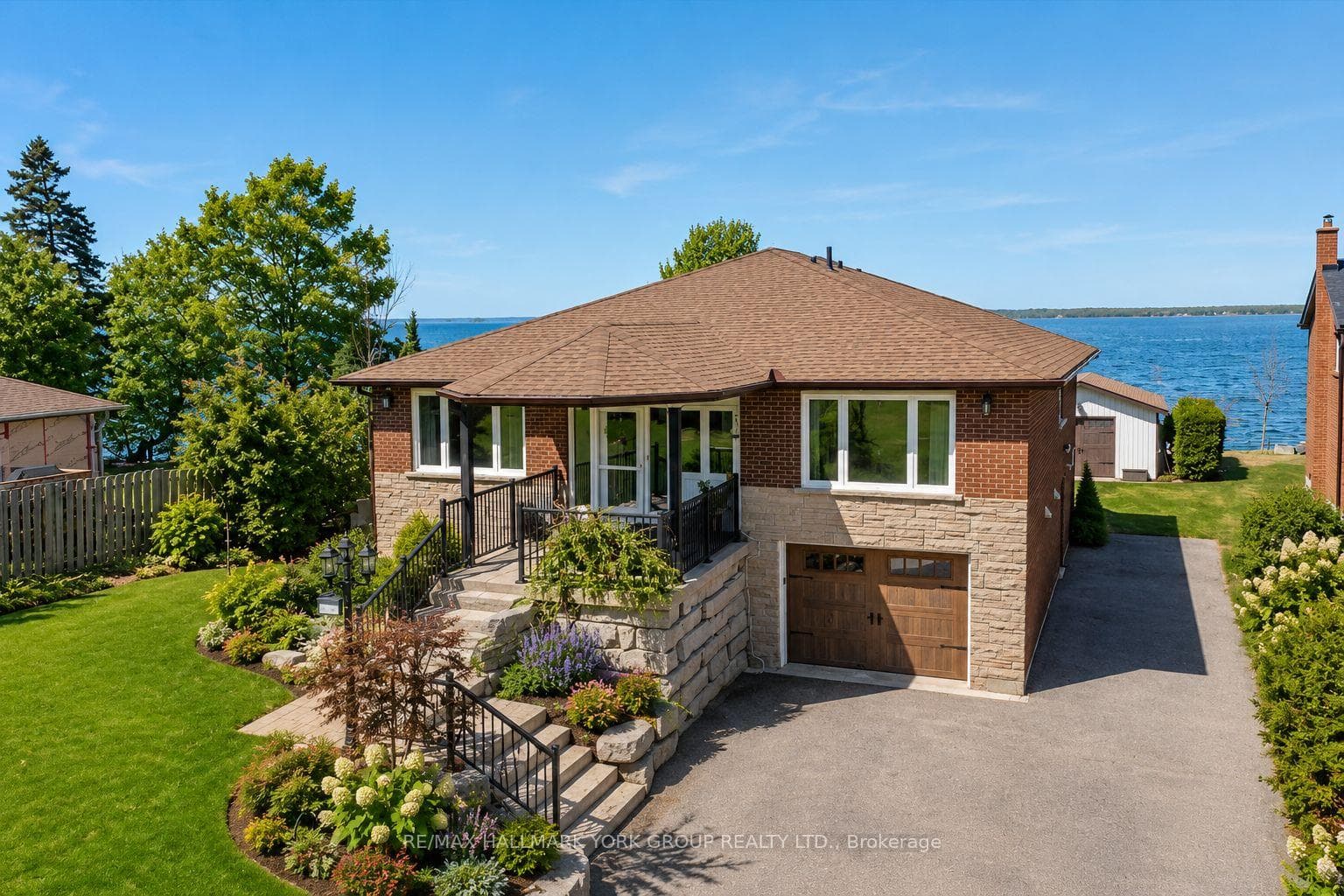20 Burnie Road, Georgina, ON L0E 1N0