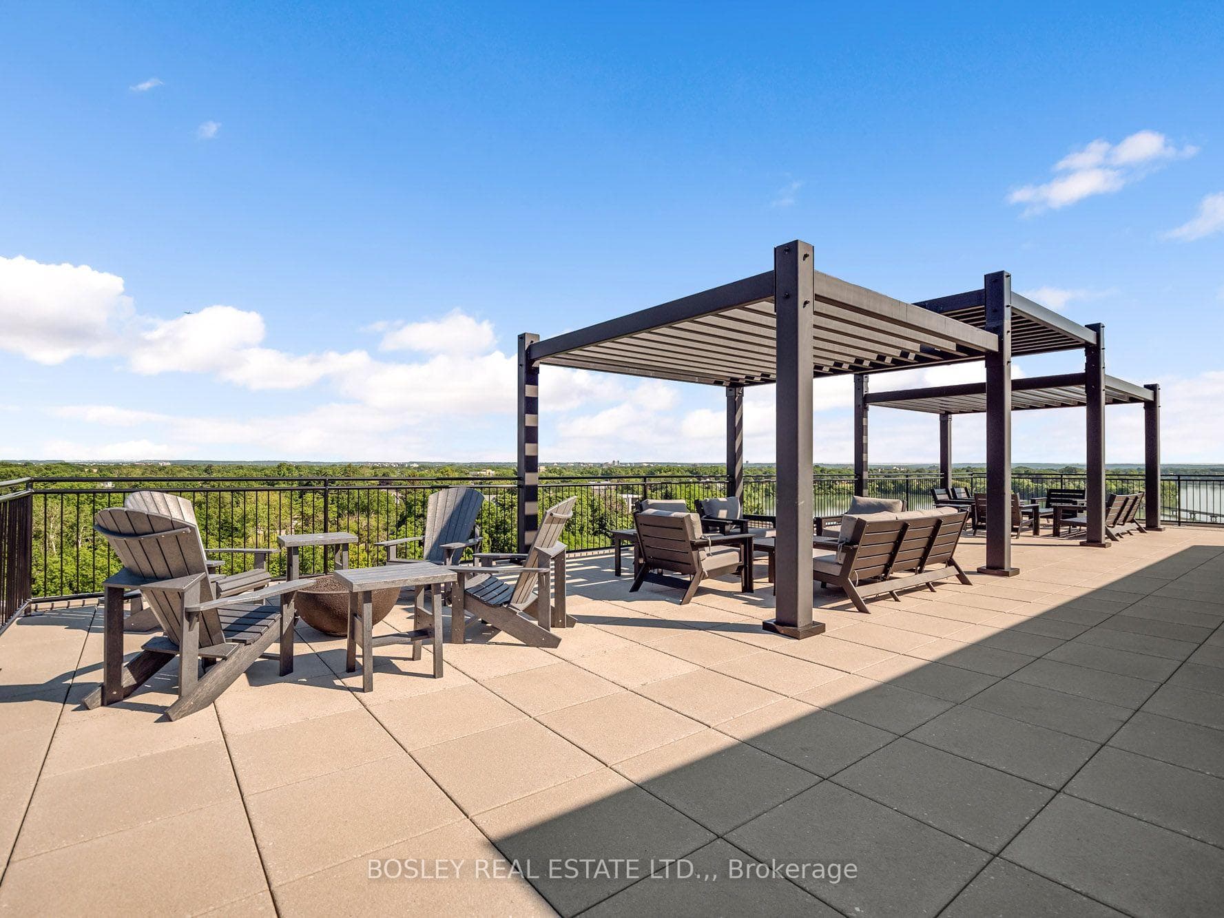 57 Lakeport Road 307, St. Catharines, ON L2N 4P6