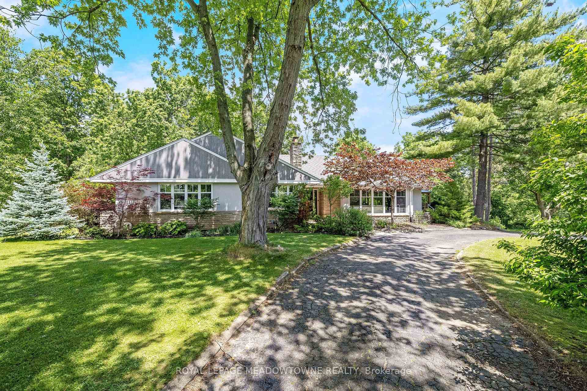 161 Confederation Street, Halton Hills, ON L7G 4S8
