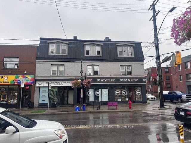 182 Ottawa Street N, Hamilton, ON L8H 3Z5