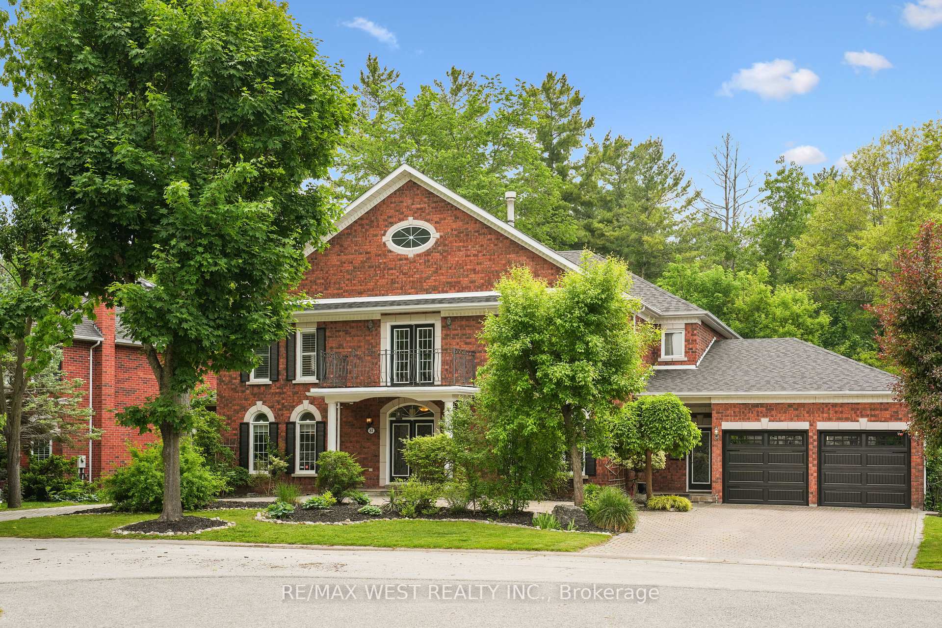 81 Woodview Drive, Pickering, ON L1V 1L1