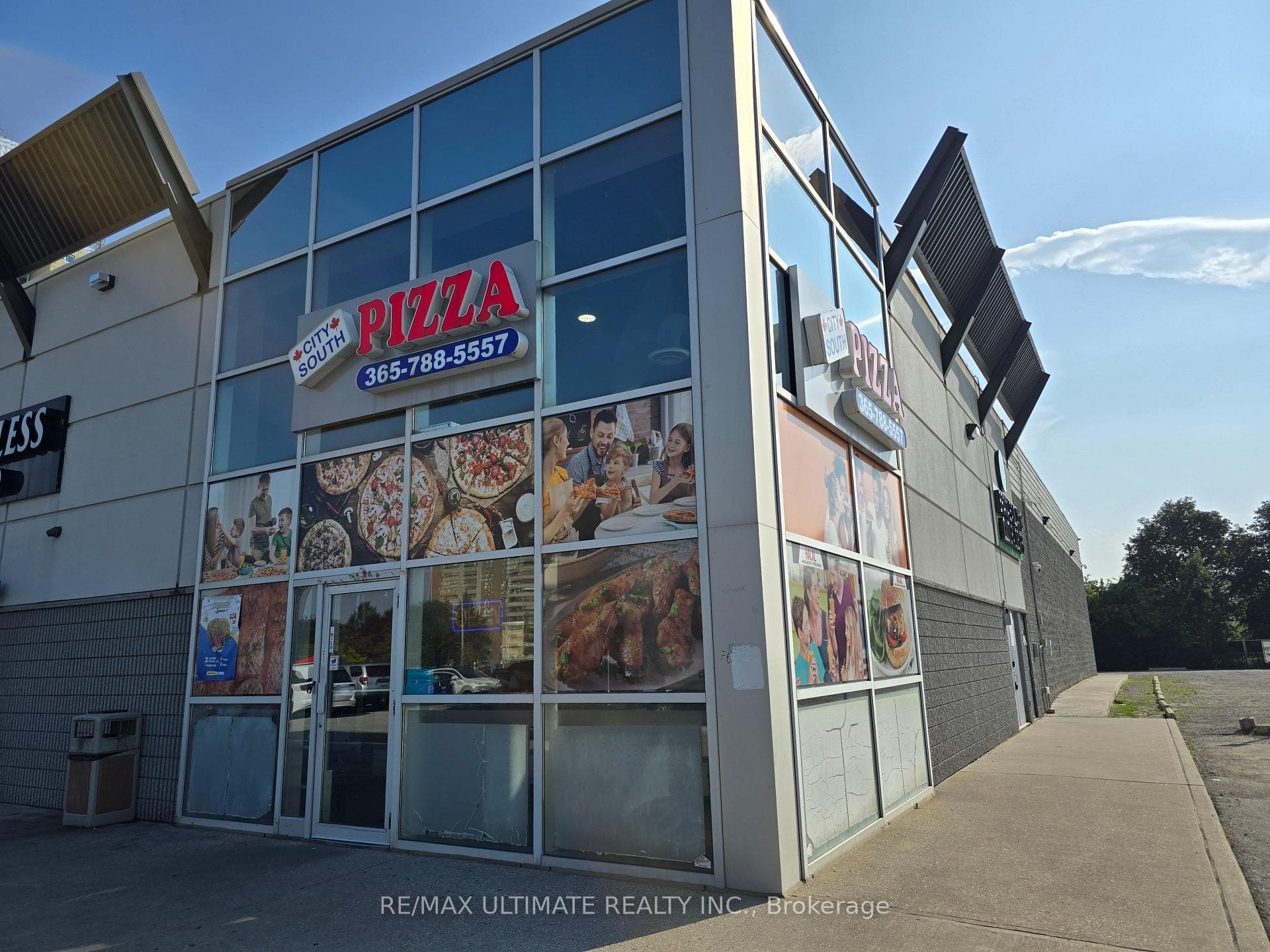 25 Kings Cross Road 7, Brampton, ON L6T 3V5