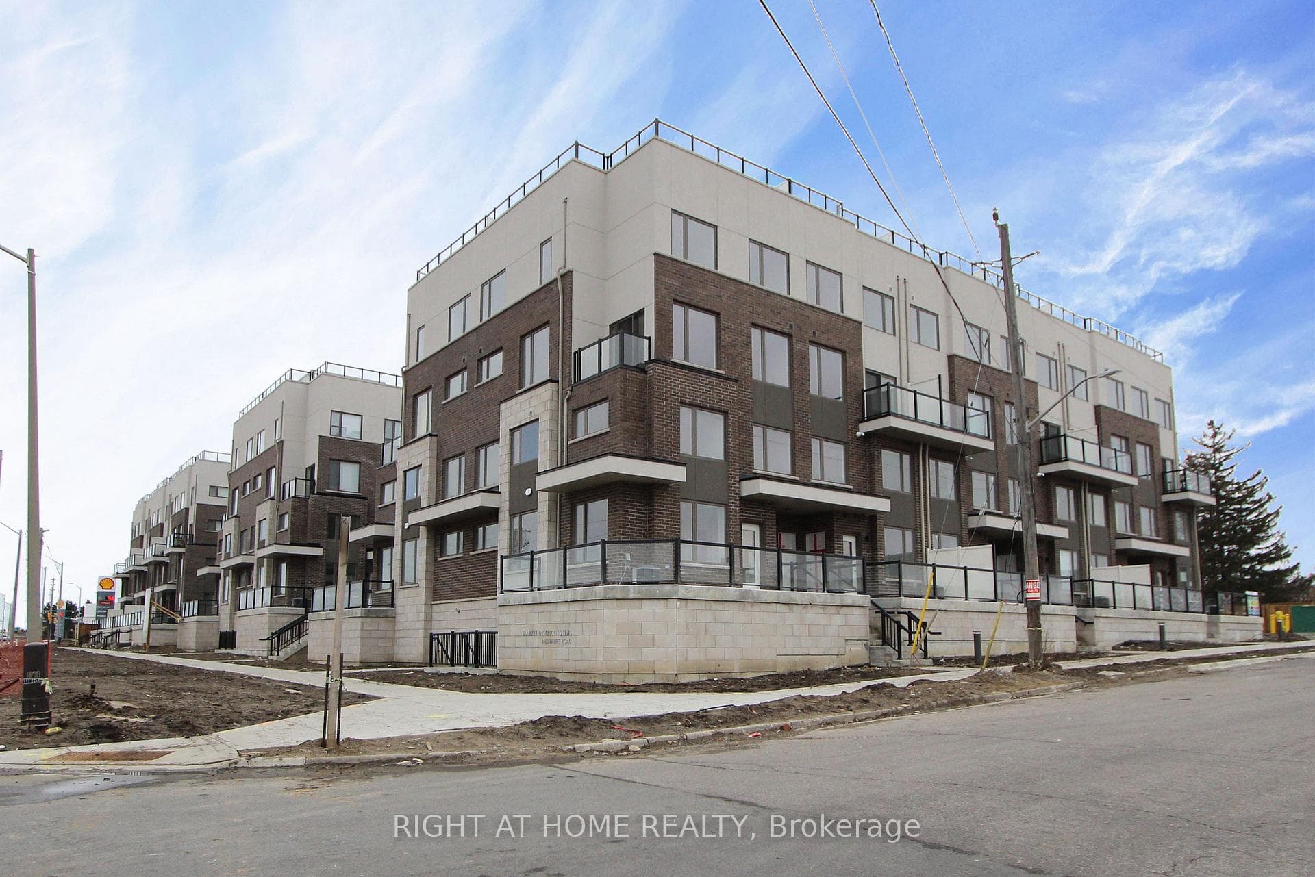 1460 Whites Road 405, Pickering, ON L1V 1R4