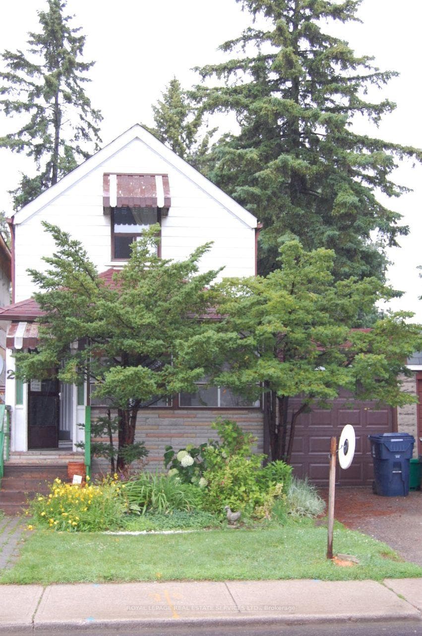 2 Saint Marks Road, Toronto, ON M6S 2H6