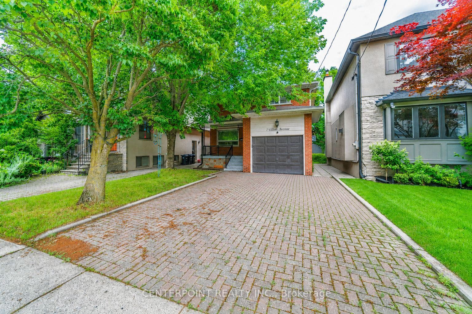 7 Elliott Avenue, Toronto, ON M8X 2P7