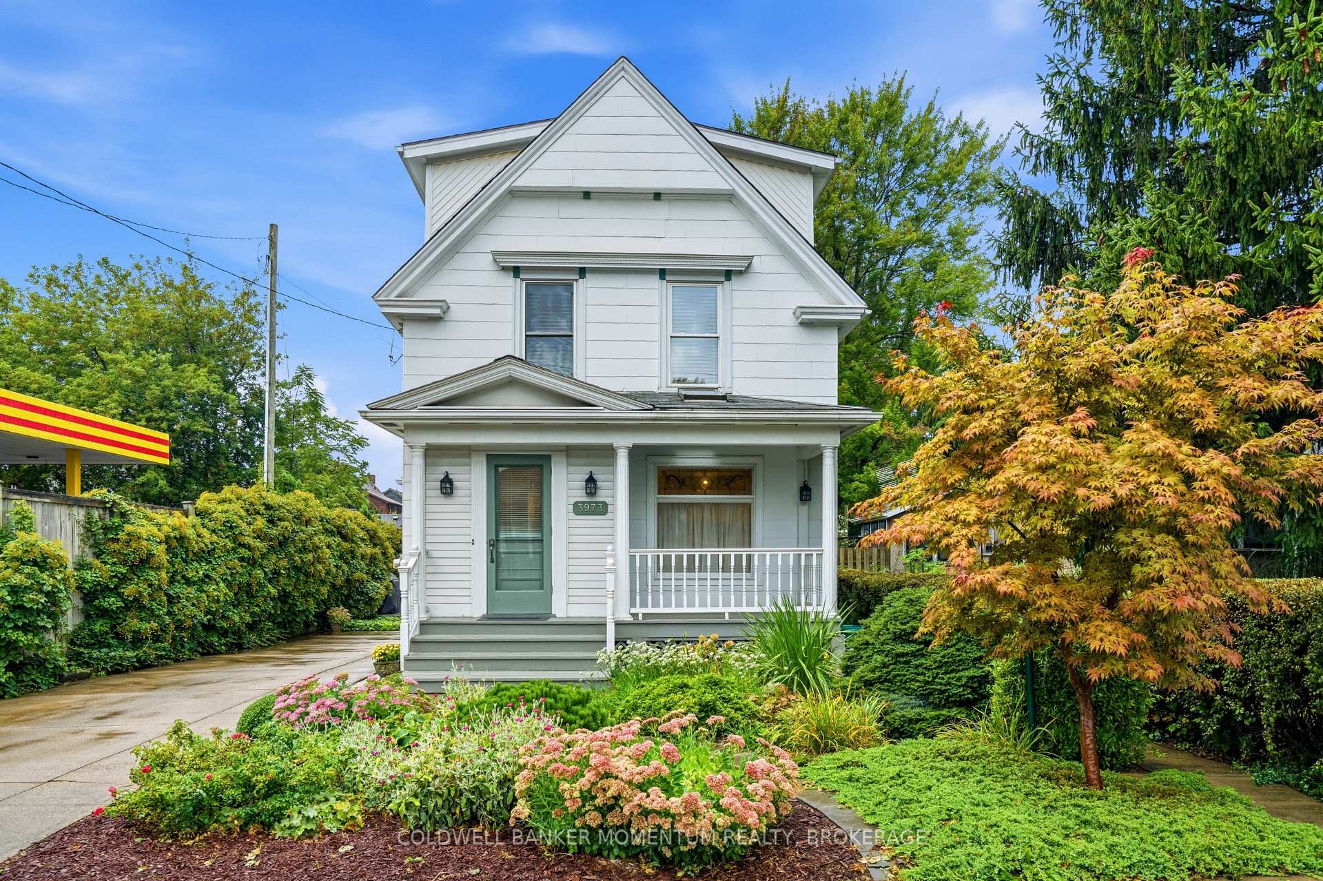 3973 St Peter Avenue, Niagara Falls, ON L2J 2N9