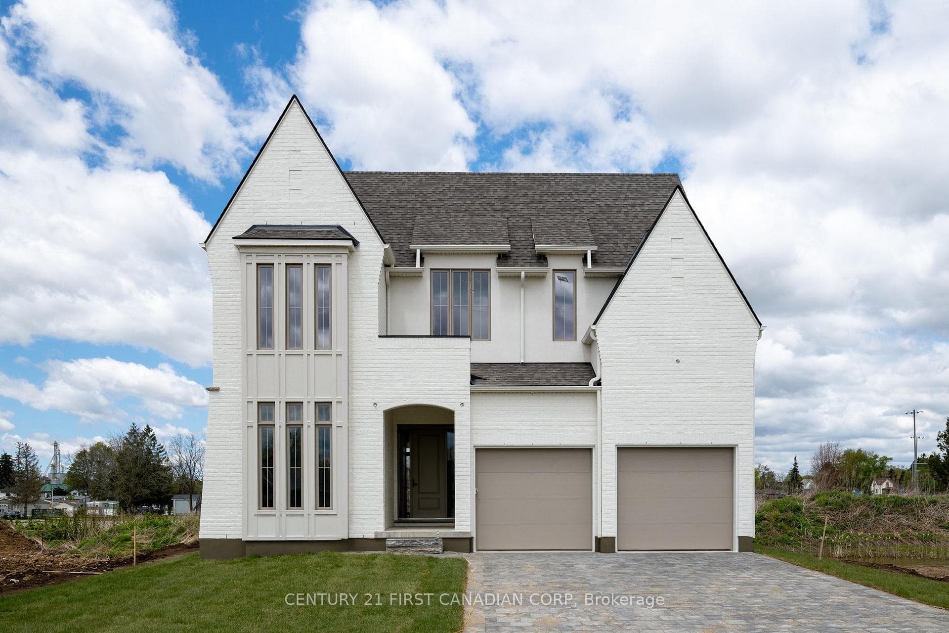 207 Foxborough Place, Thames Centre, ON N0M 2P0