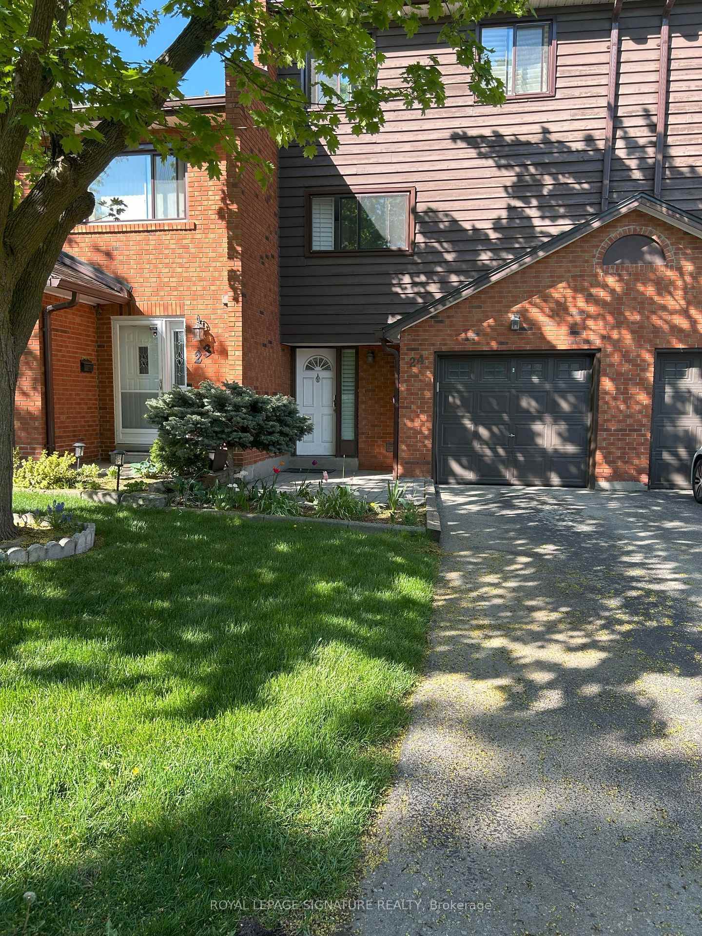 4230 Fieldgate Drive 24, Mississauga, ON L4W 2M5