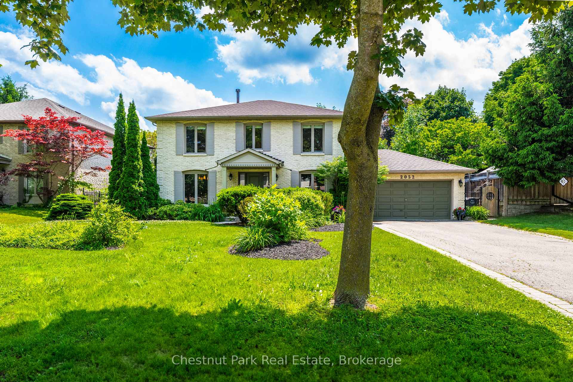2052 Chippewa Trail, Mississauga, ON L5H 3V7