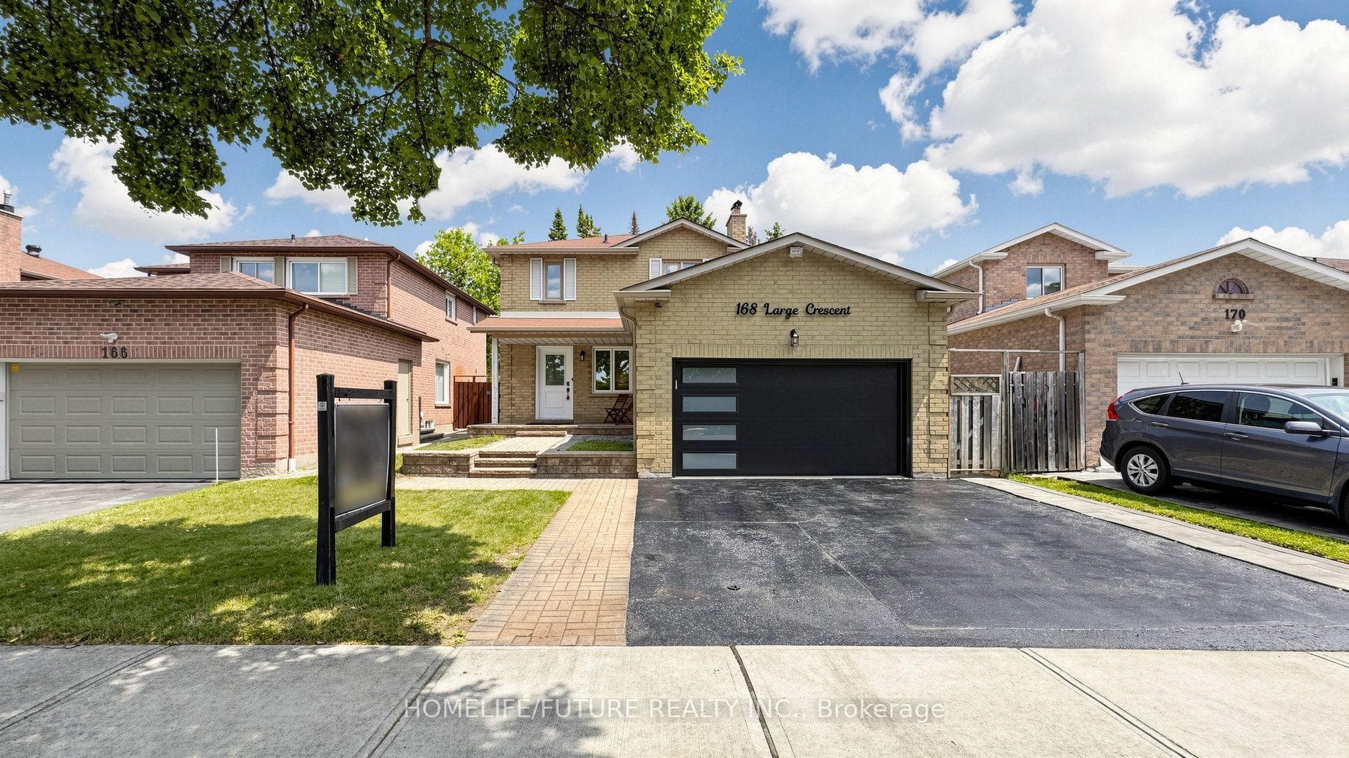 168 Large Crescent, Ajax, ON L1T 2S4