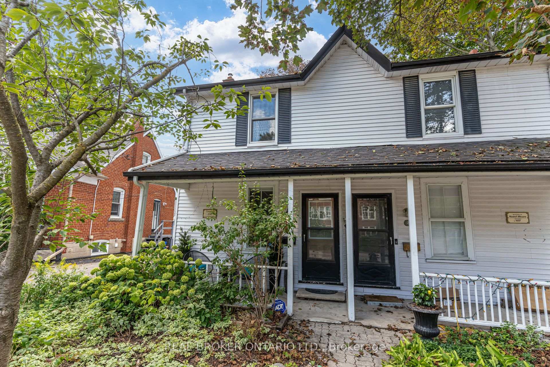 30 Elizabeth Street S, Richmond Hill, ON L4C 3V4
