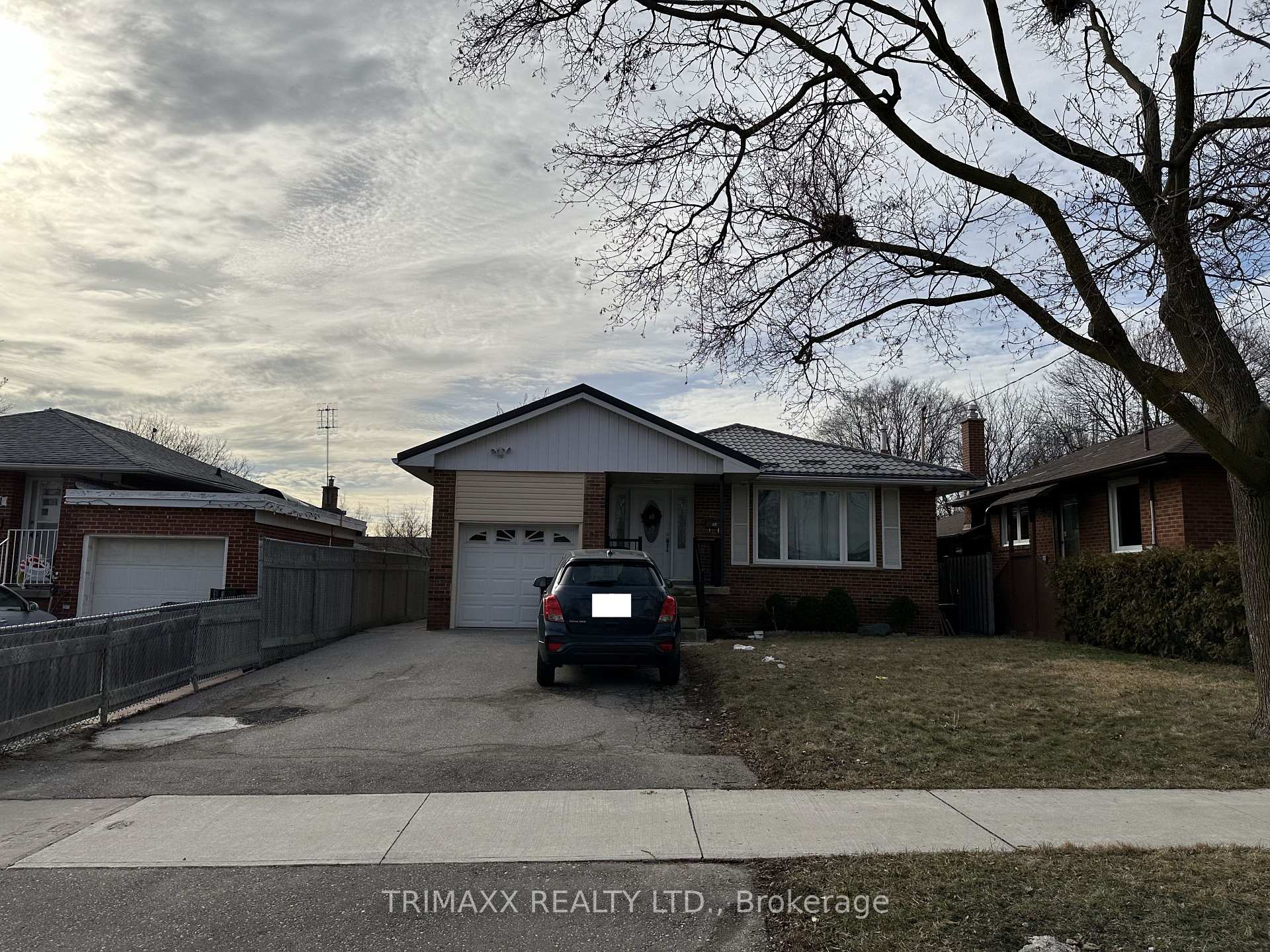 93 Jeffcoat Drive BSMT, Toronto, ON M9W 3B9