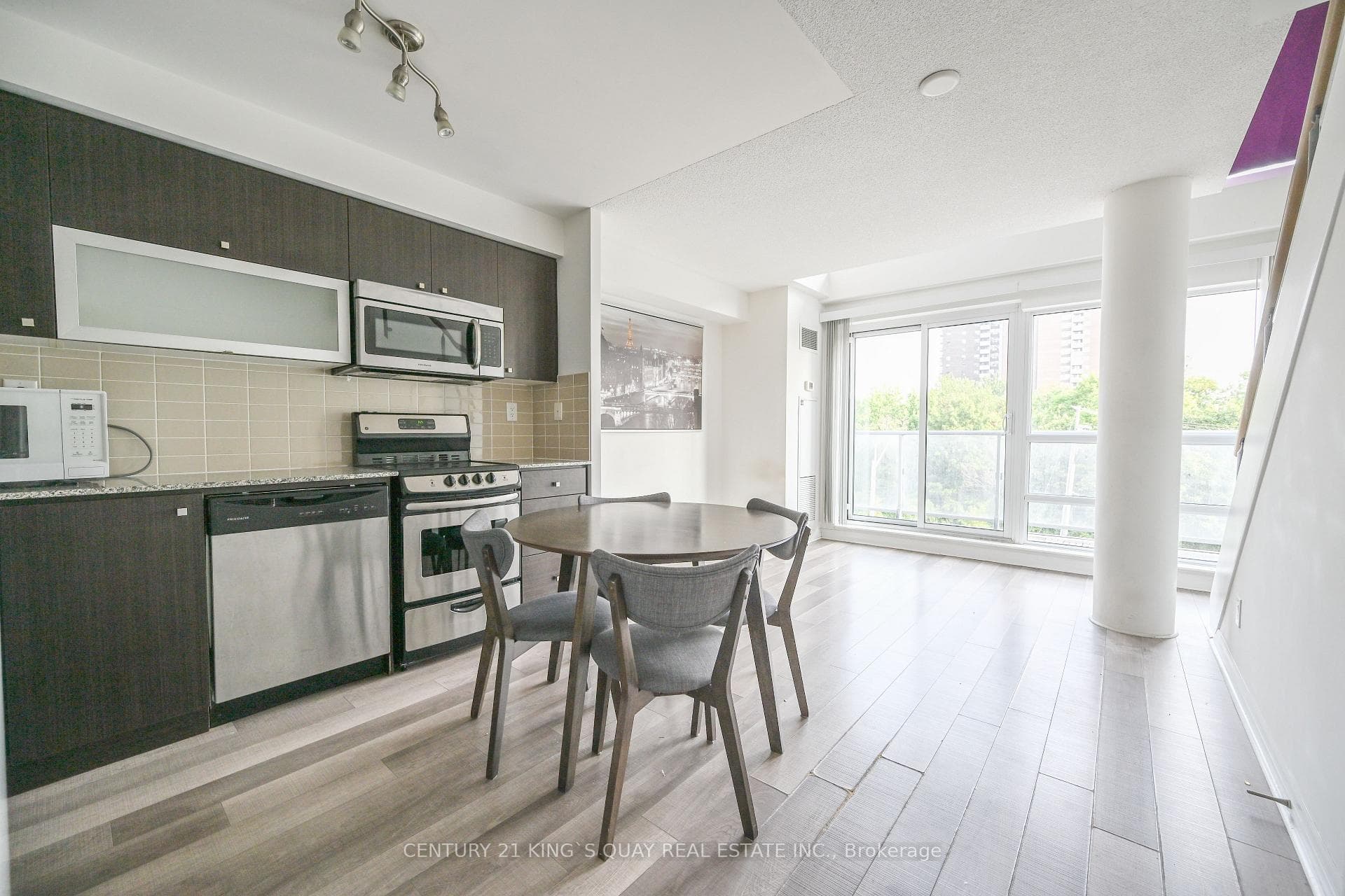 2015 Sheppard Avenue E 312, Toronto, ON M2J 0B3
