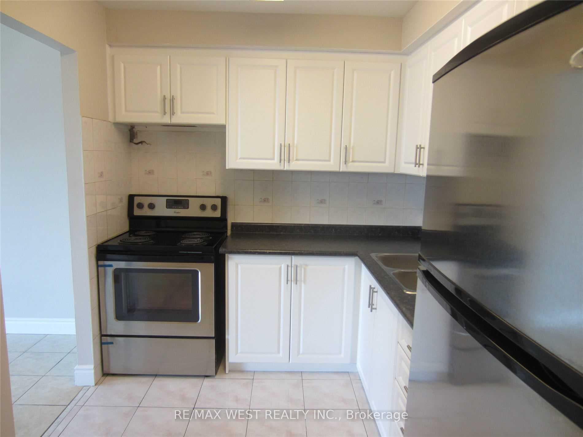 2965 Islington Avenue 7, Toronto, ON M9L 2K8