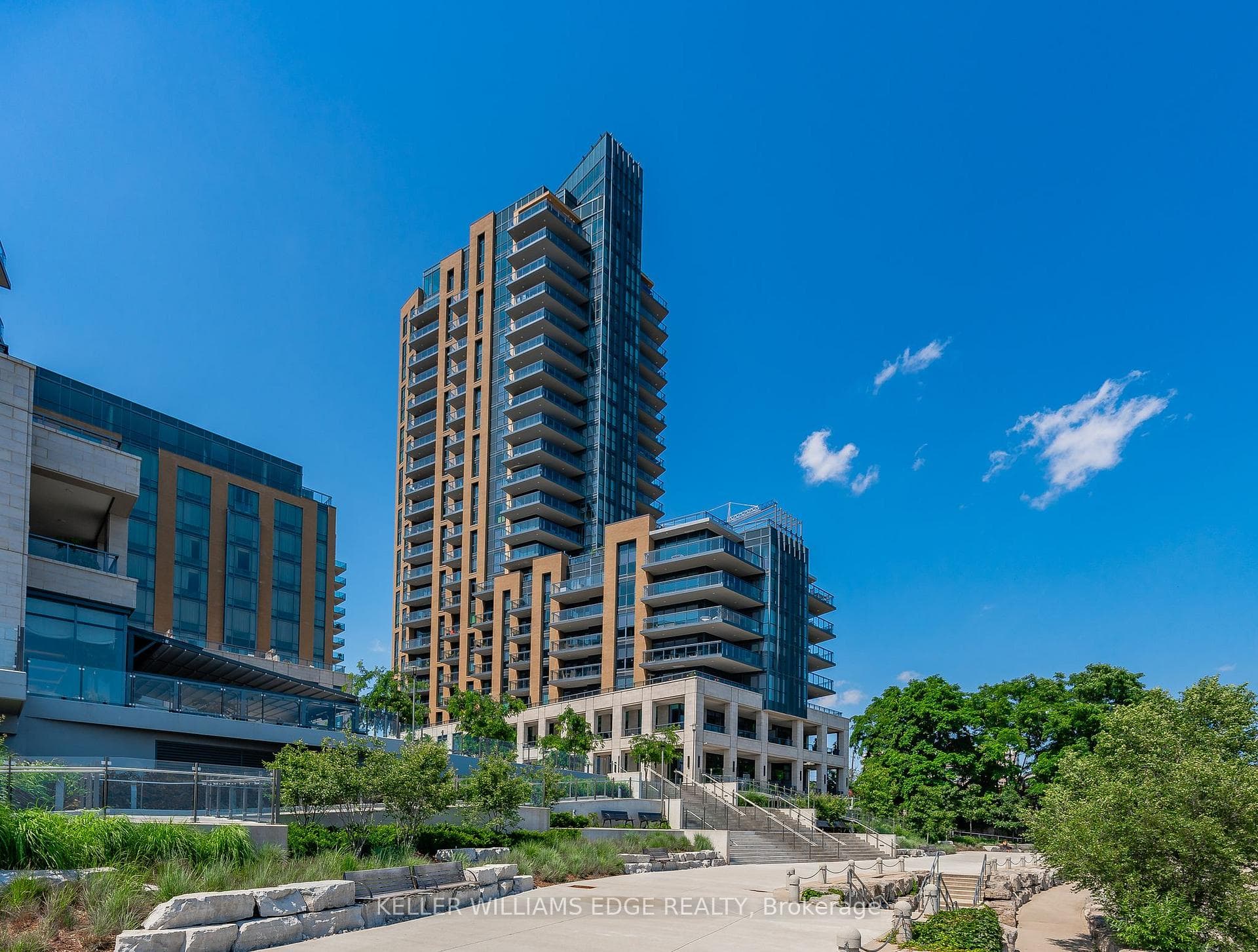 2060 Lakeshore Road 202, Burlington, ON L7R 0G2