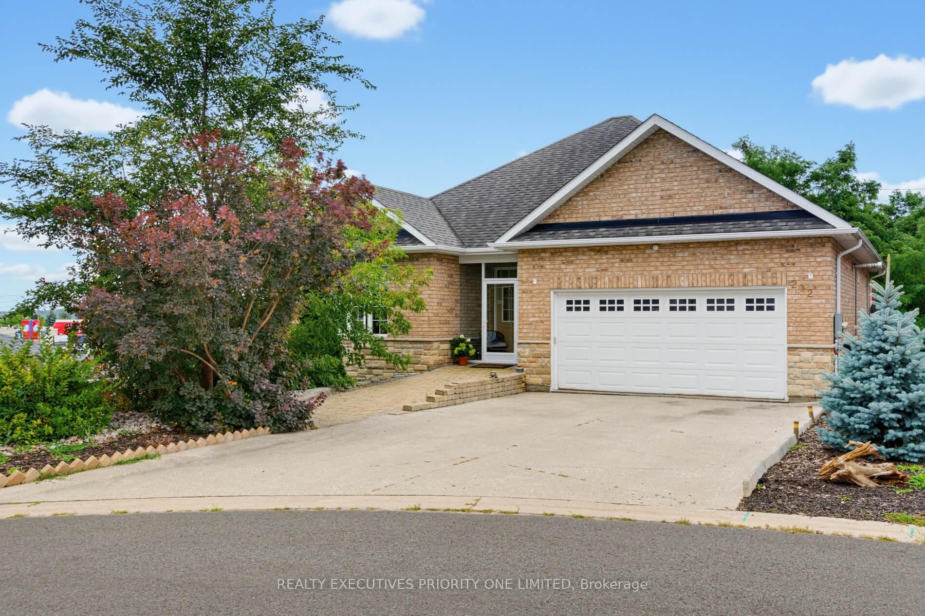 202 John Street W, Bradford West Gwillimbury, ON L3Z 1J5