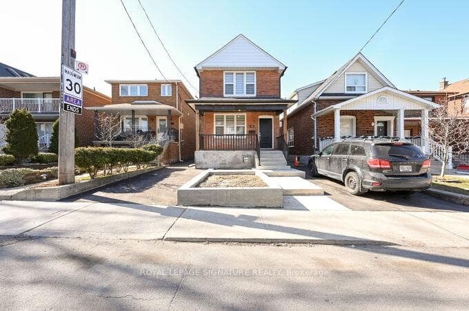 14 Blandford Street, Toronto, ON M6E 3A7
