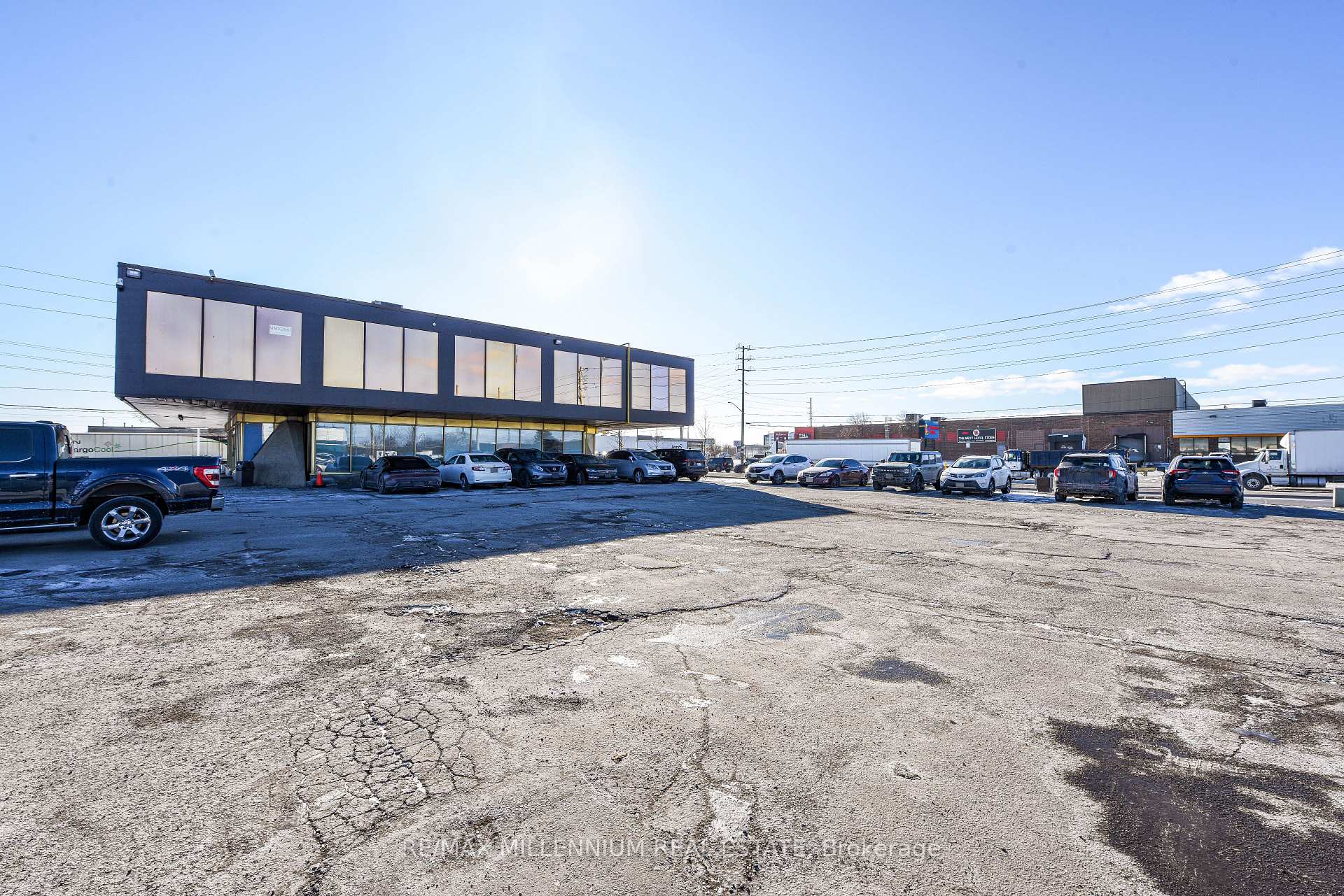 1300 Steeles Avenue 107, Brampton, ON L6T 1A2