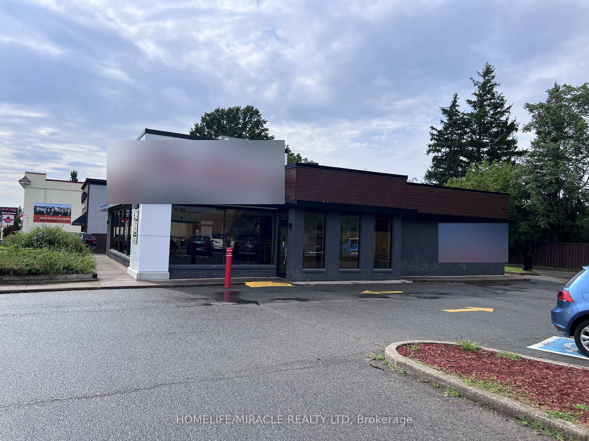 6363 Lundy's Lane, Niagara Falls, ON L2G 1T8