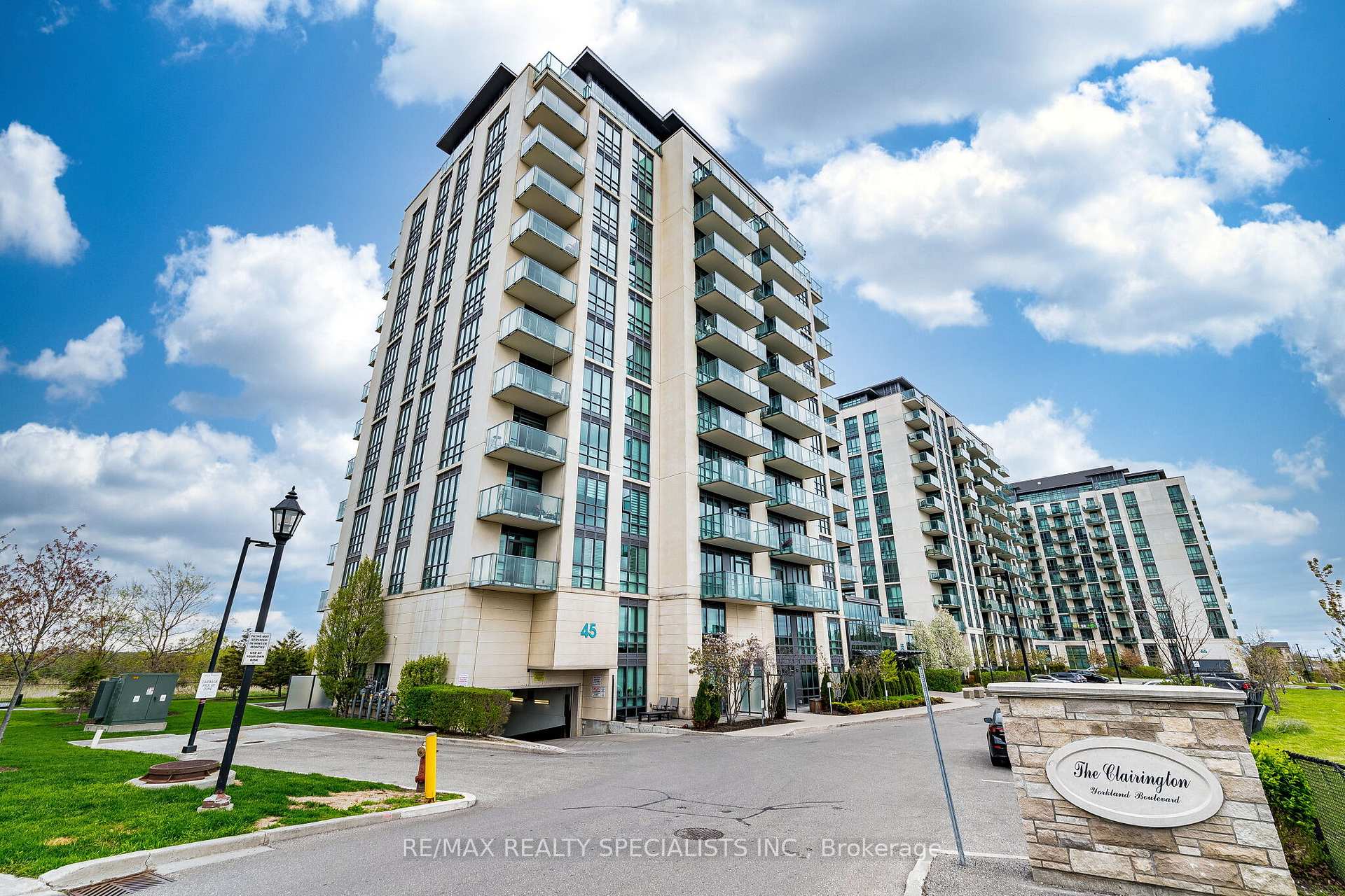 45 Yorkland Boulevard 805, Brampton, ON L6P 4B4