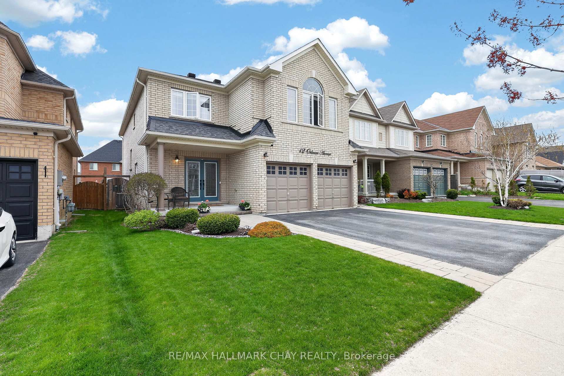 12 Orleans Avenue, Barrie, ON L4M 0B1