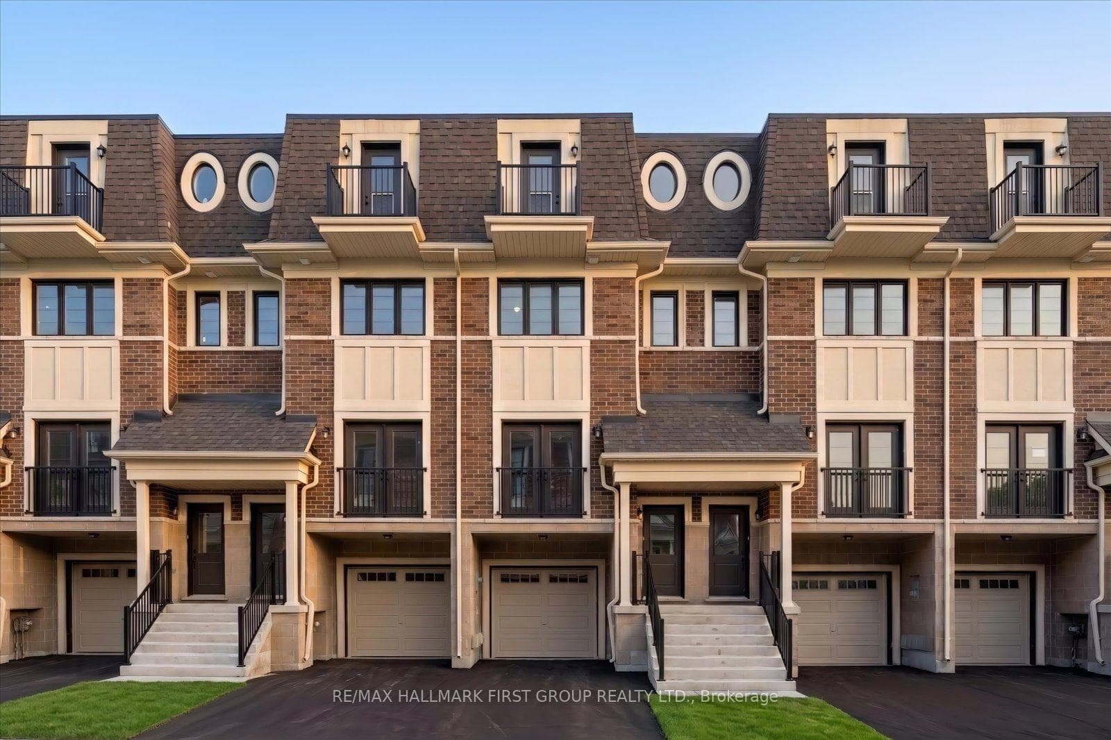 19 Marret Lane, Clarington, ON L1B 0X2