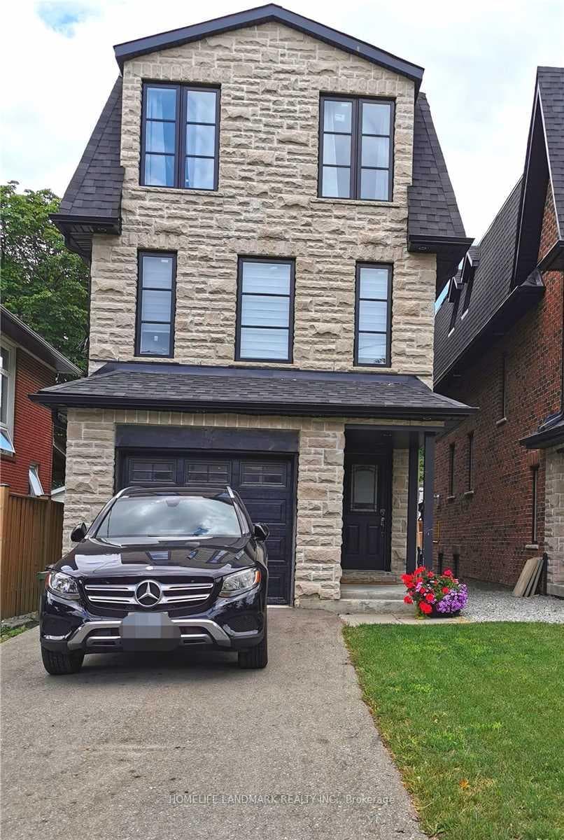 14A Gort Avenue, Toronto, ON M8W 3Y5