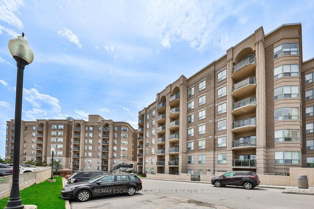 2085 Amherst Heights Drive PH705, Burlington, ON L7P 5C2