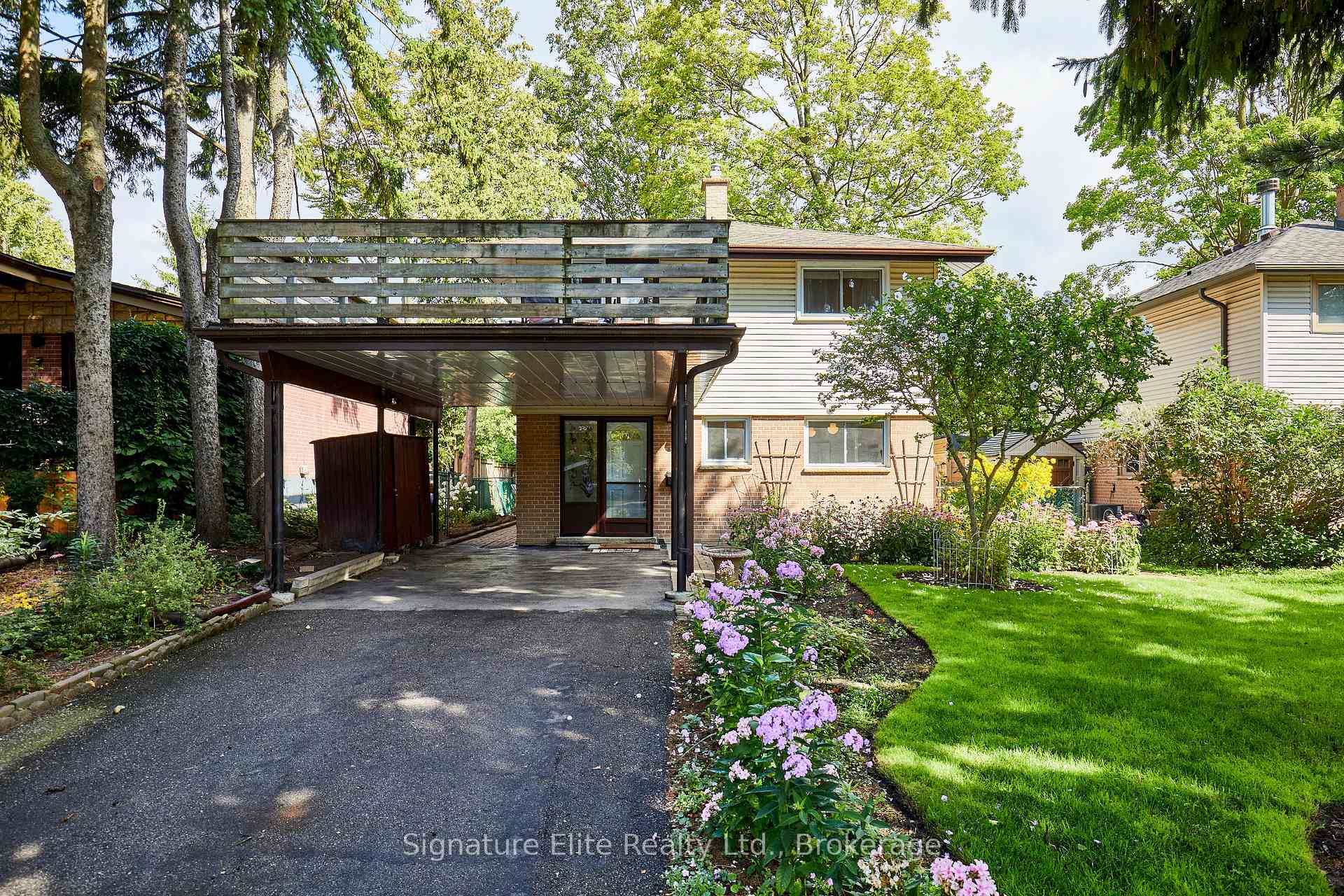 7 Lyncroft Drive, Toronto, ON M1E 1X6