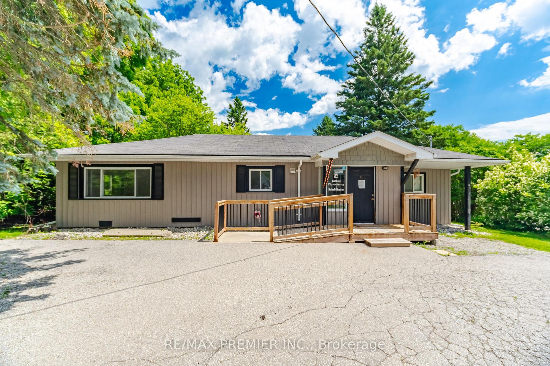 16 William Street, Hamilton, ON L0R 1H2