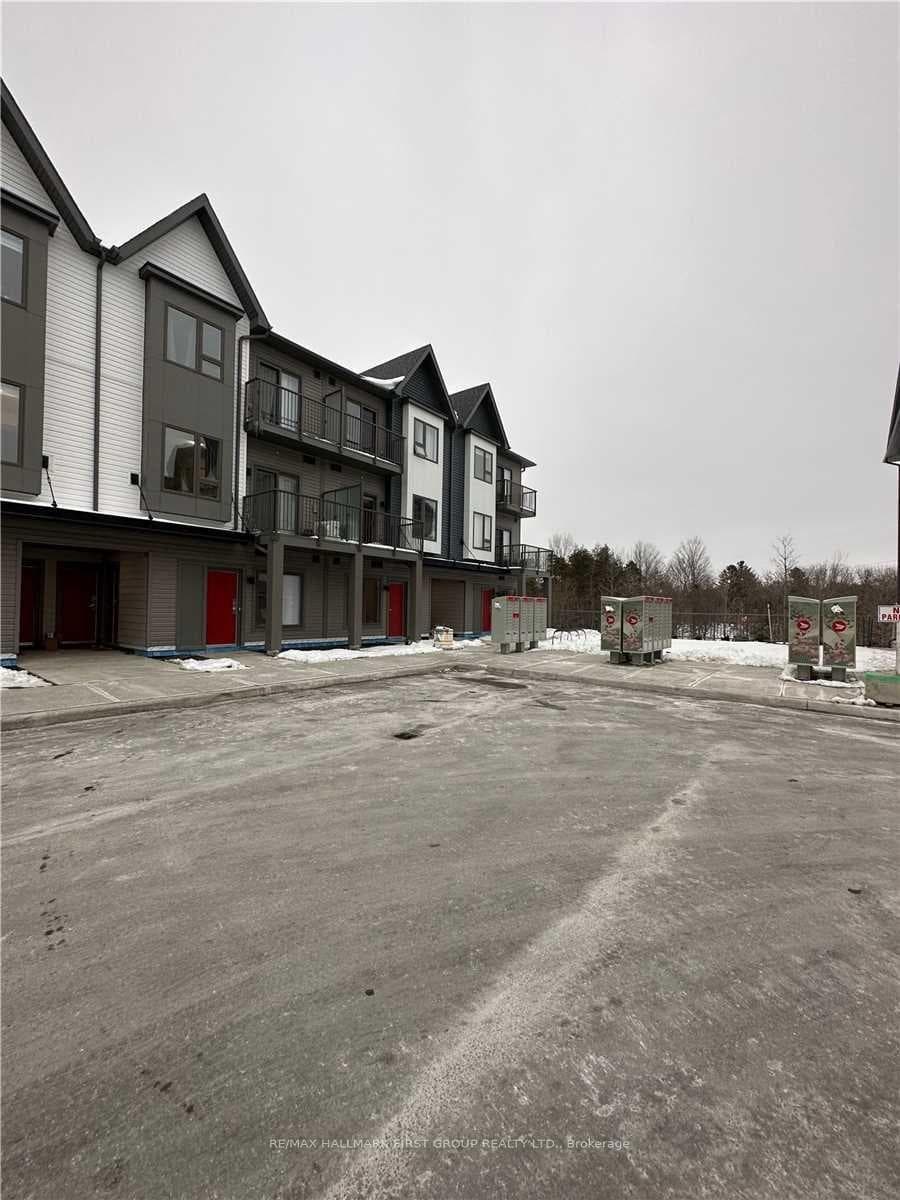 2635 William Jackson Drive 905, Pickering, ON L0H 1A0